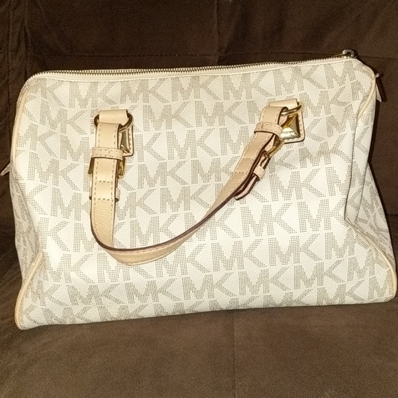 Michael Kors Handbag - Picture 3 of 6